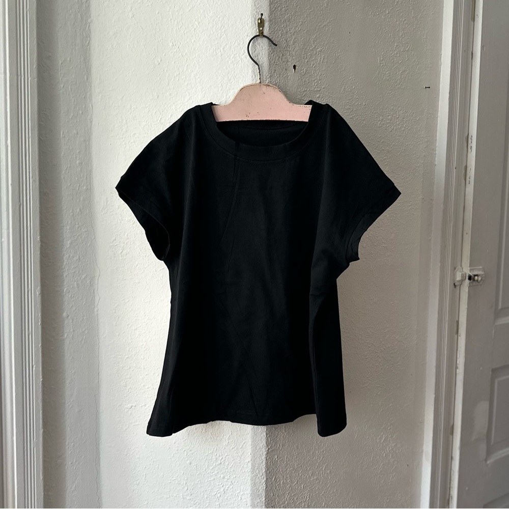 NEW NIP Auriviz cap sleeve tshirt in Black Small